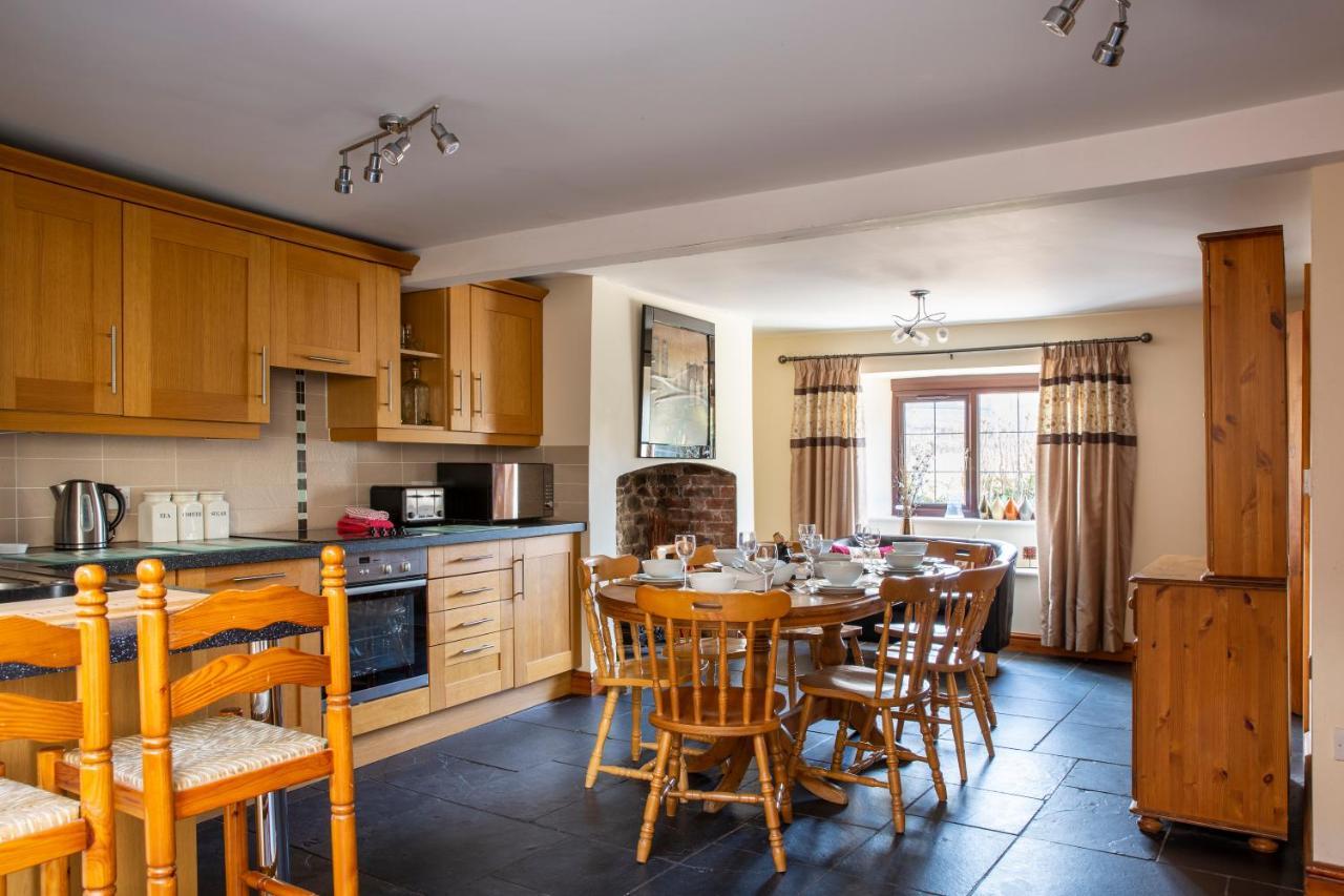 Herefordshire Holiday Cottages Lea ภายนอก รูปภาพ