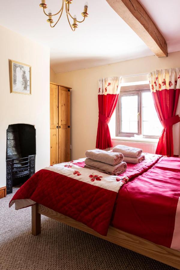 Herefordshire Holiday Cottages Lea ภายนอก รูปภาพ
