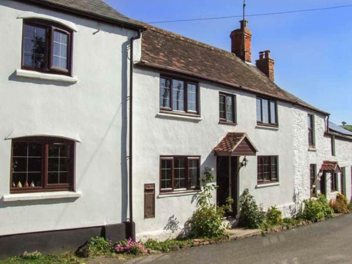 Herefordshire Holiday Cottages Lea ภายนอก รูปภาพ